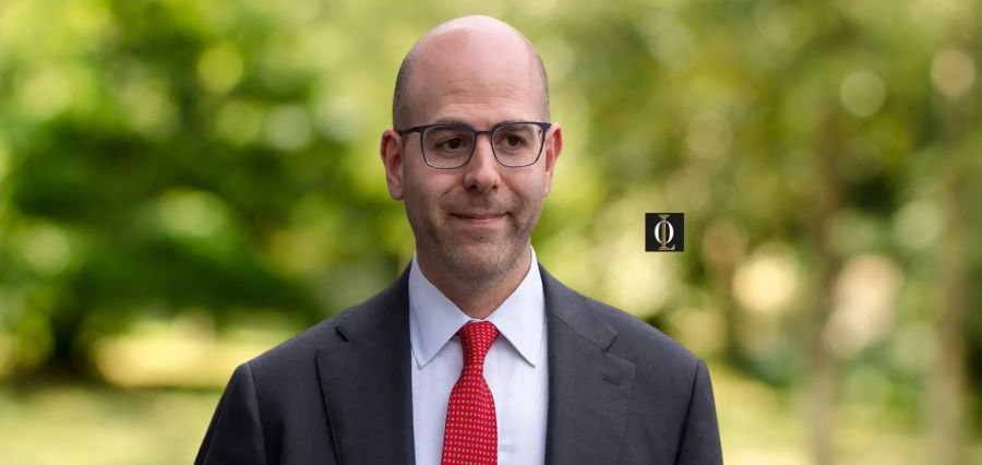You are currently viewing Trump Nominates Stephen Miran to Federal Reserve Board Amid Push for Policy Influence